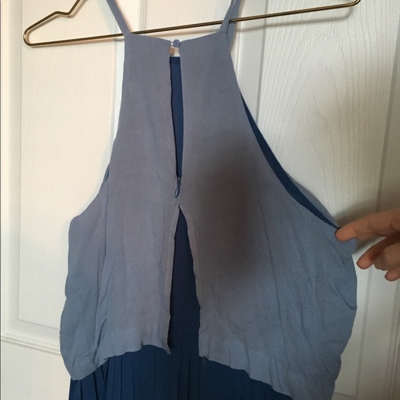 Dress - Picture 3 of 4